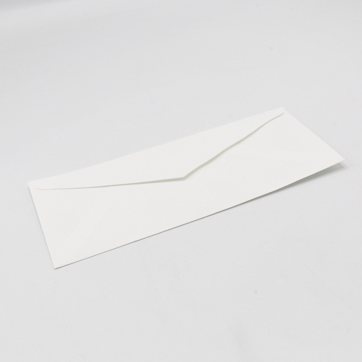 Classic Linen Solar White 24lb Writing Monarch (3 7/8 x 7 1/2) 500/box