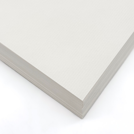 Classic Laid Natural White 24lb/90g Writing 8-1/2x11 500/pkg